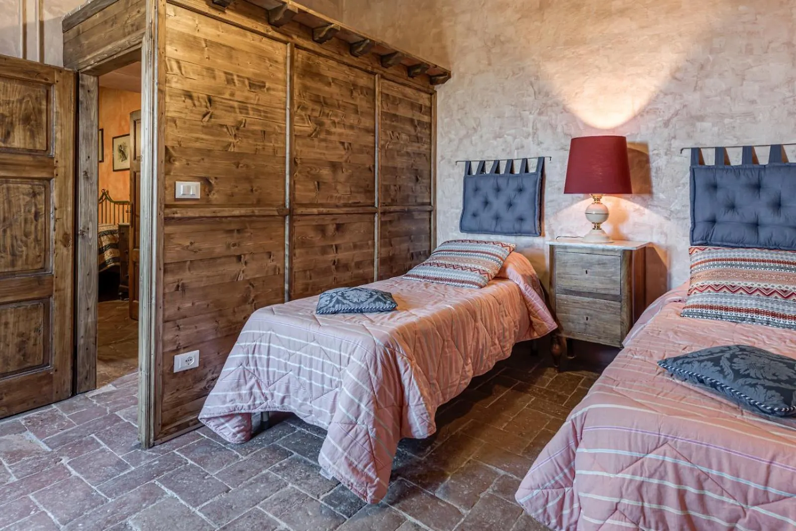 La Palazzina Villa Murlo 0*,